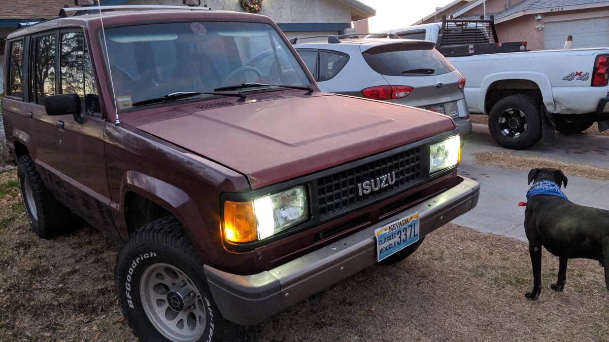 Isuzu-trooper-1989-purple-4