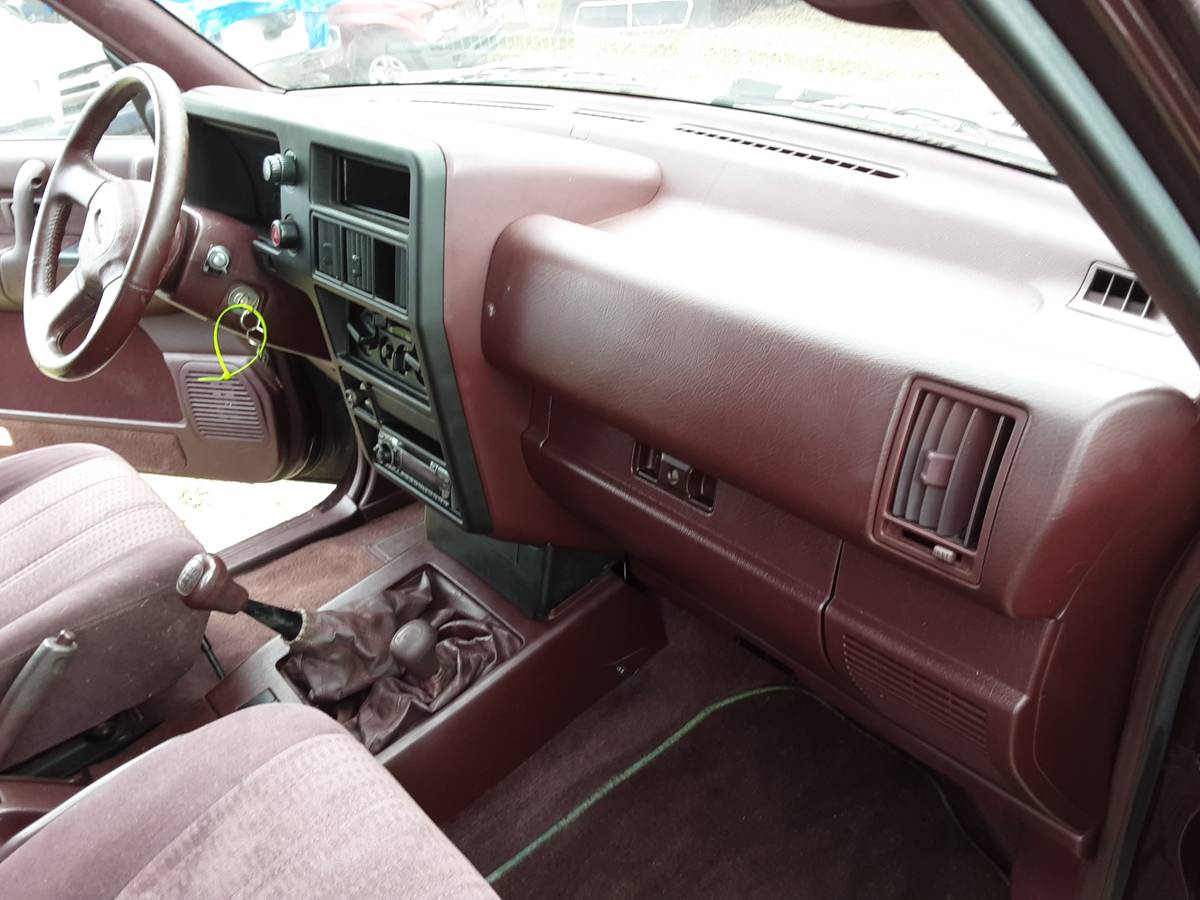 Isuzu-trooper-4x4-1992-purple-12