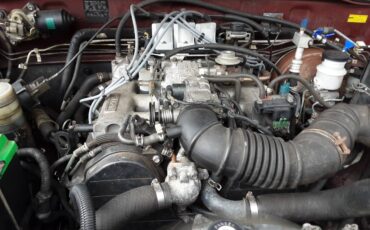 Isuzu-trooper-4x4-1992-purple-4