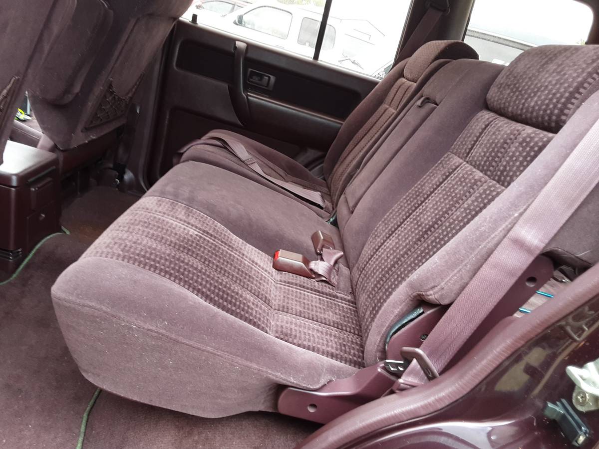 Isuzu-trooper-4x4-1992-purple-9