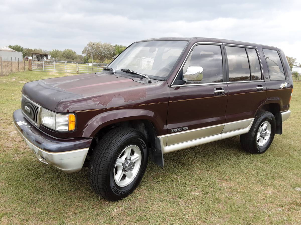 Isuzu-trooper-4x4-1992-purple
