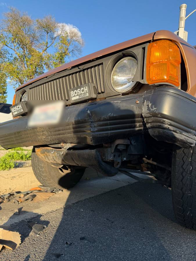 Isuzu-trooper-diesel-1986-brown-2