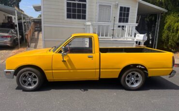 Isuzu-truck-diesel-1981-4