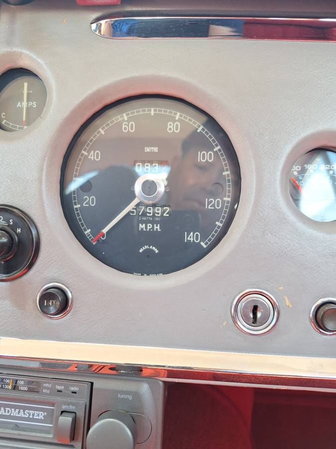 Jaguar-1958-white-12