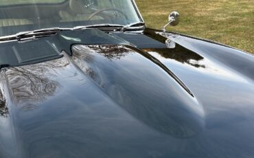 Jaguar-E-Type-1965-COUPE-33