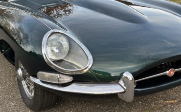 Jaguar-E-Type-1965-COUPE-34