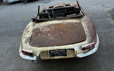 Jaguar-E-Type-1968-Convertible-1