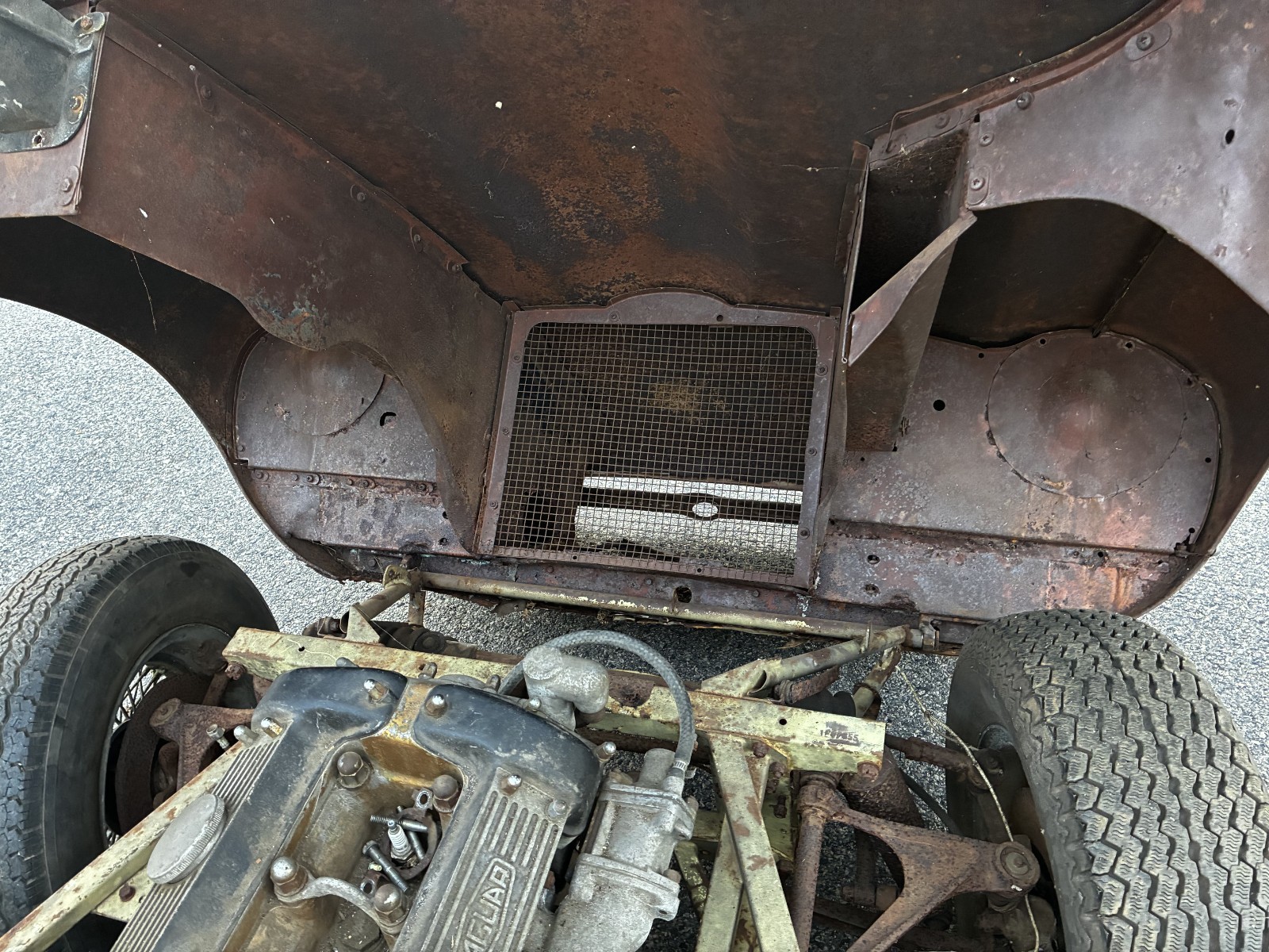 Jaguar-E-Type-1968-Convertible-8