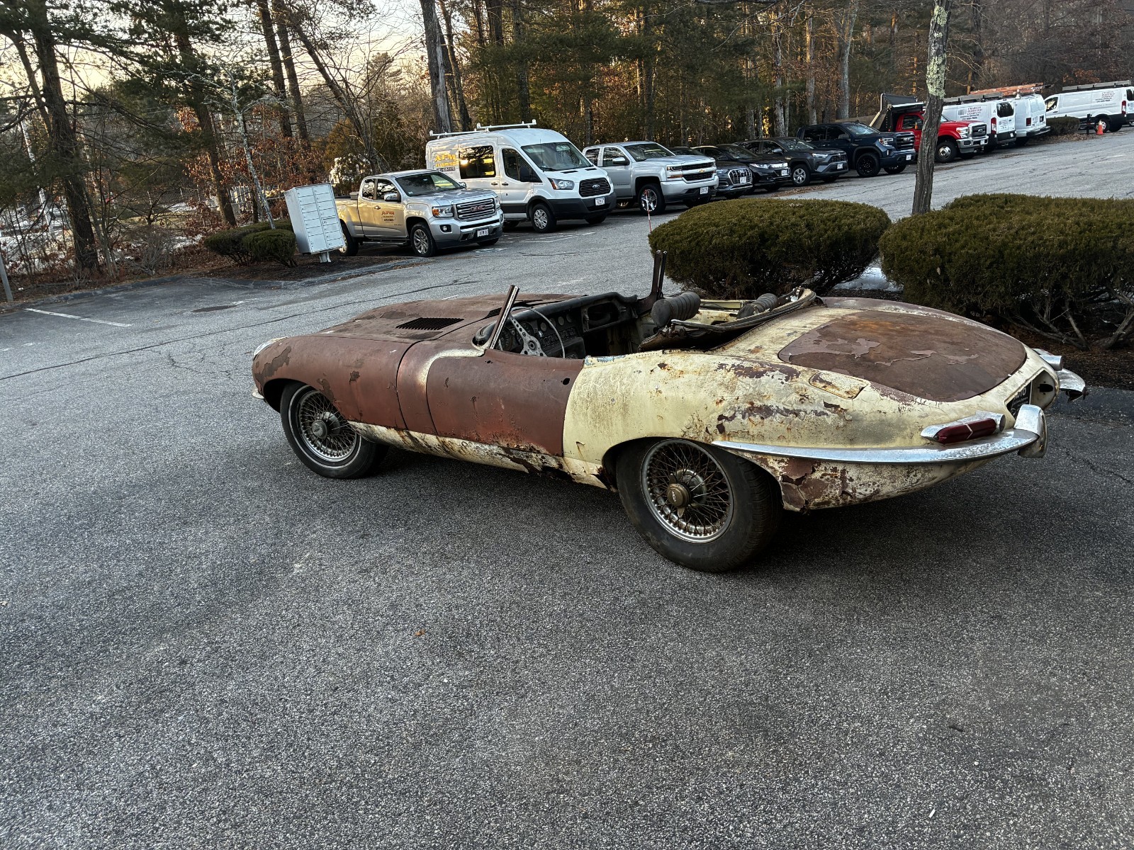 Jaguar-E-Type-1968-Convertible