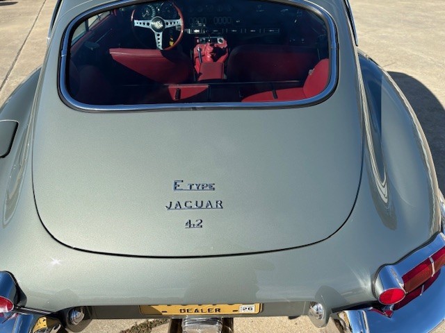 Jaguar-E-Type-1968-Coupe-14