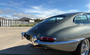 Jaguar-E-Type-1968-Coupe-15