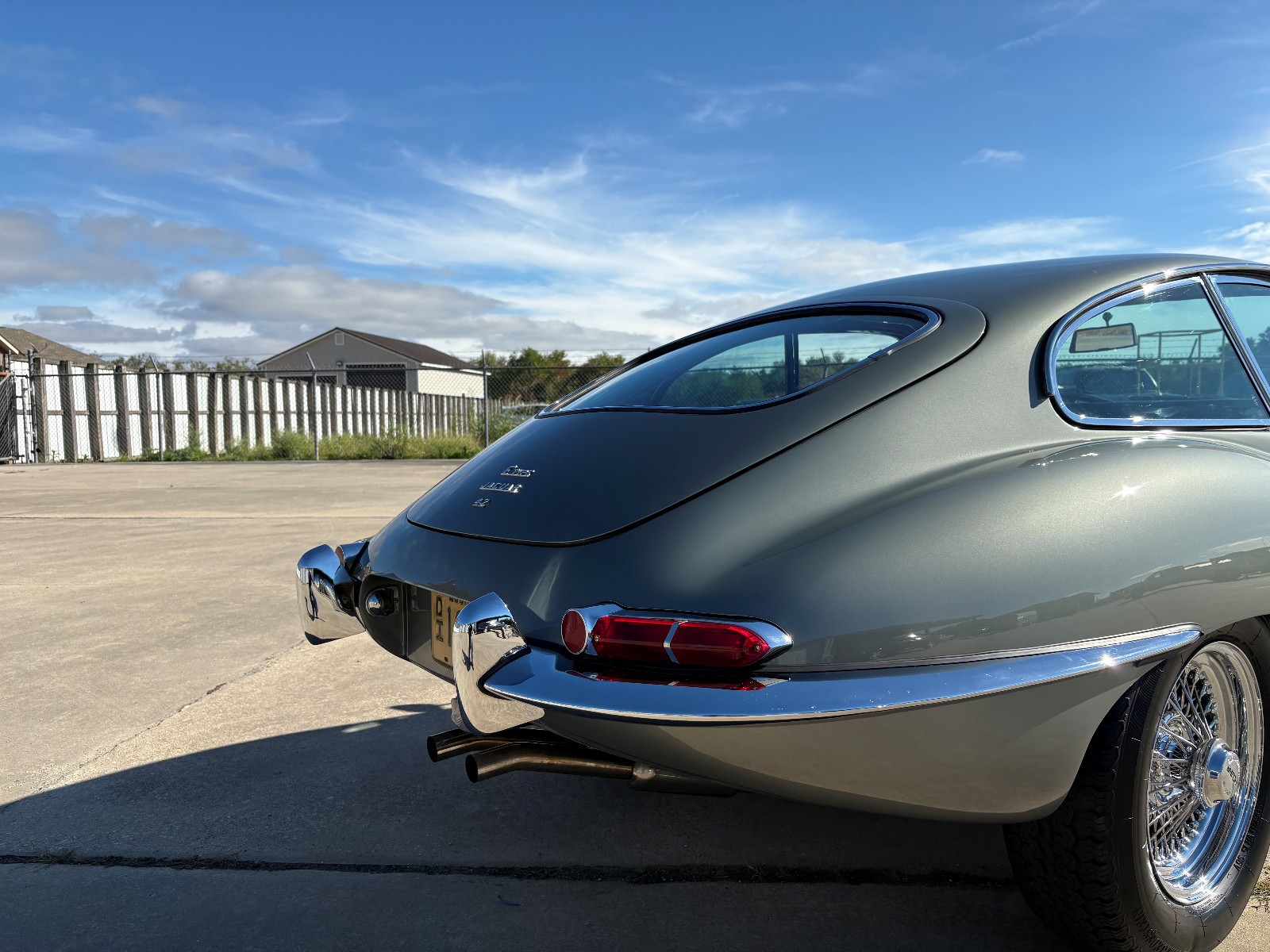 Jaguar-E-Type-1968-Coupe-15