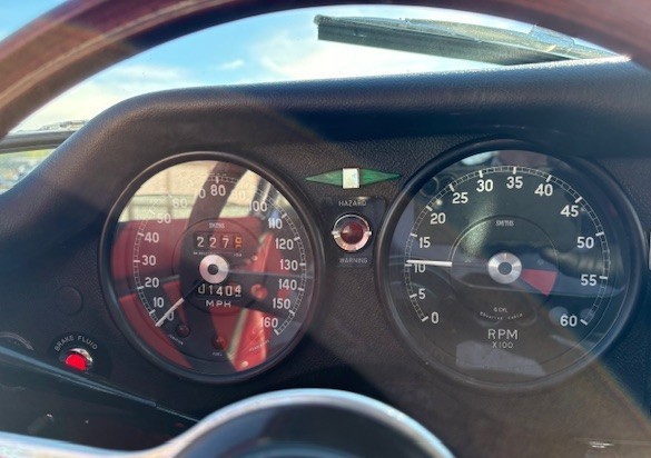 Jaguar-E-Type-1968-Coupe-25