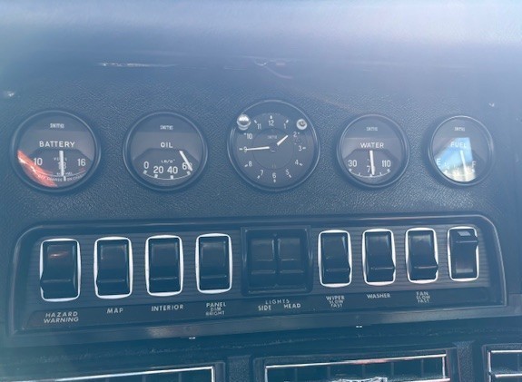 Jaguar-E-Type-1968-Coupe-26