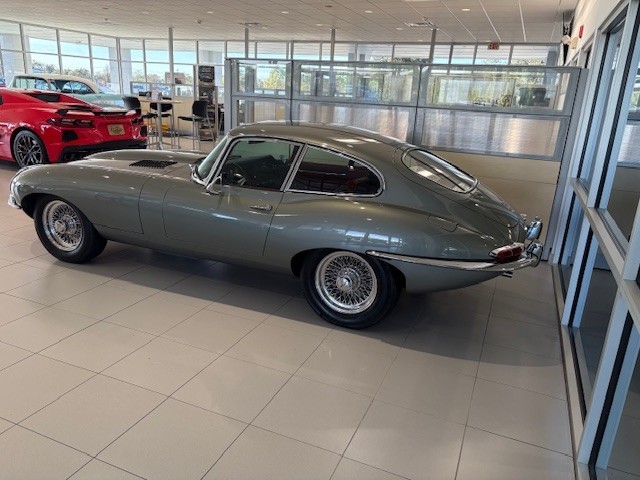 Jaguar-E-Type-1968-Coupe-4