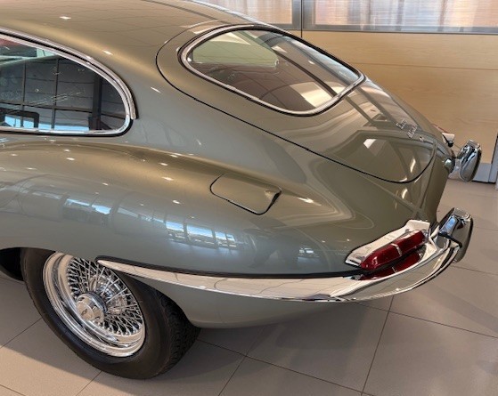 Jaguar-E-Type-1968-Coupe-5