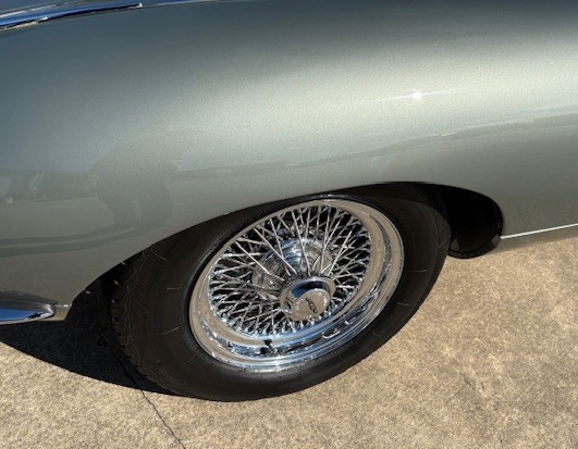 Jaguar-E-Type-1968-Coupe-7