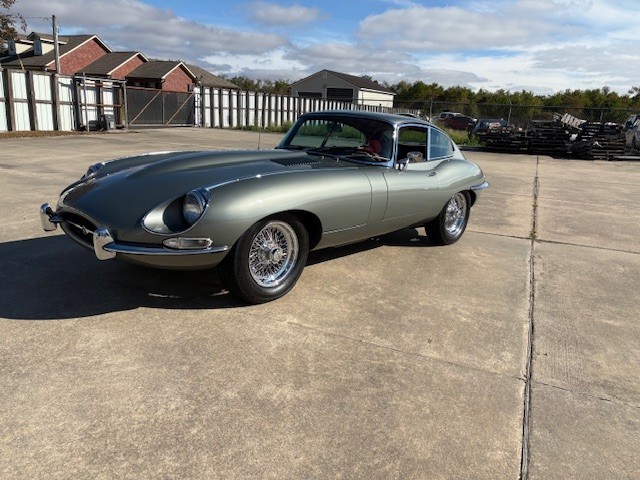 Jaguar-E-Type-1968-Coupe-8
