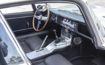 Jaguar-E-type-xke-1962-Silver-Black-1