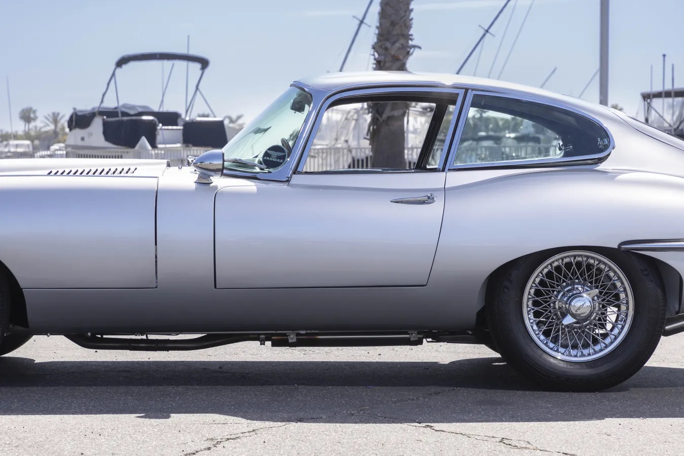 Jaguar-E-type-xke-1962-Silver-Black-8