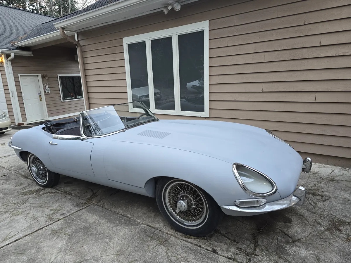 Jaguar-E-type-xke-1967-1