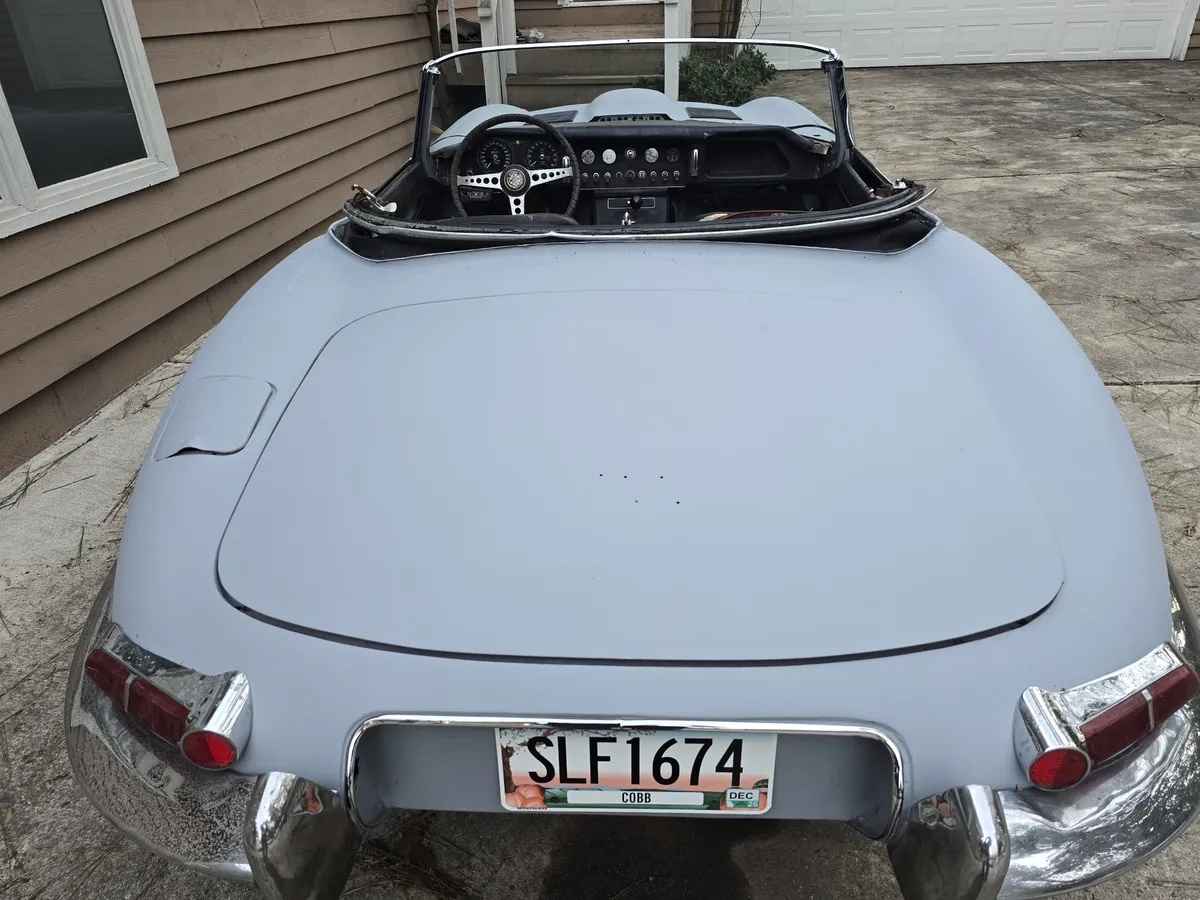 Jaguar-E-type-xke-1967-6