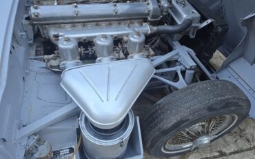 Jaguar-E-type-xke-1967-8