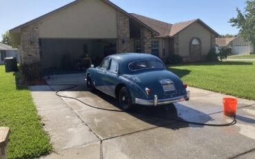 Jaguar-Mark-1-1959-Salloon-5