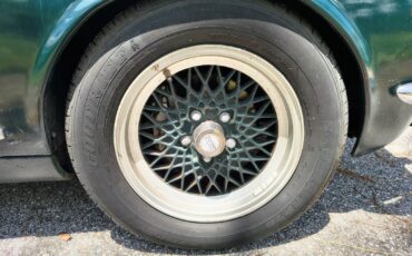 Jaguar-XJ-1983-Sedan-13