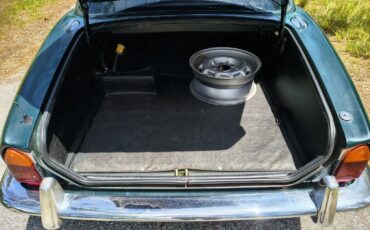 Jaguar-XJ-1983-Sedan-16