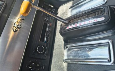 Jaguar-XJ-1983-Sedan-17