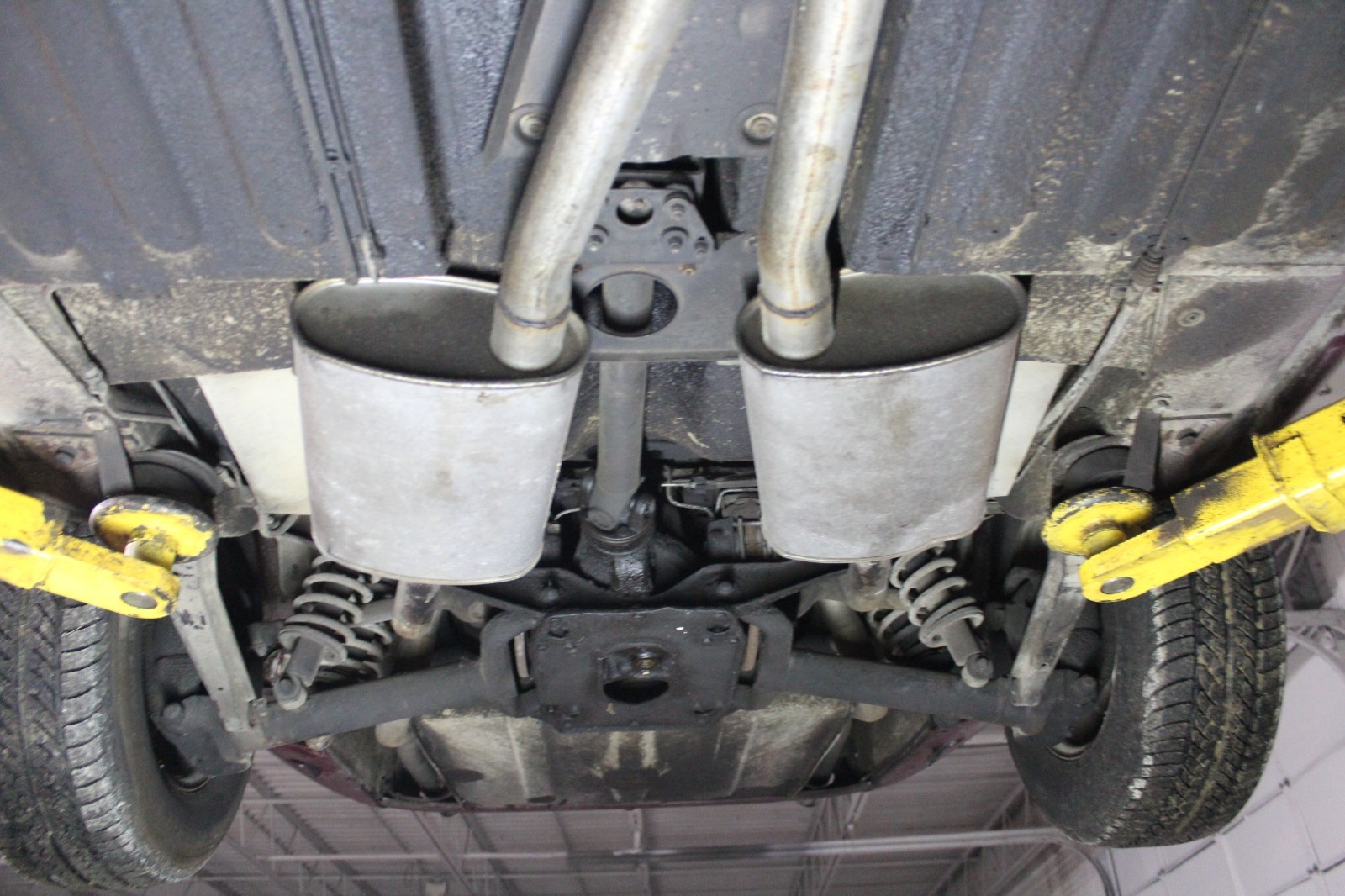 Jaguar-XJ6-1972-Sedan-34