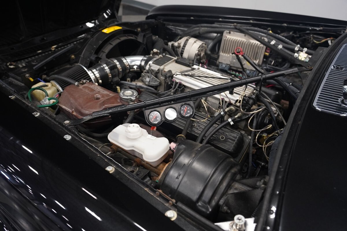 Jaguar-XJ6-1983-Sedan-39