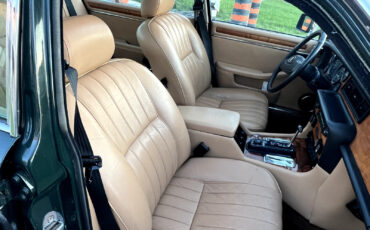 Jaguar-XJ6-1987-Sedan-11
