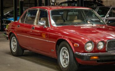 Jaguar-XJ6-1987-Sedan-11