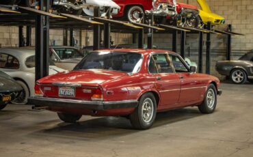 Jaguar-XJ6-1987-Sedan-24