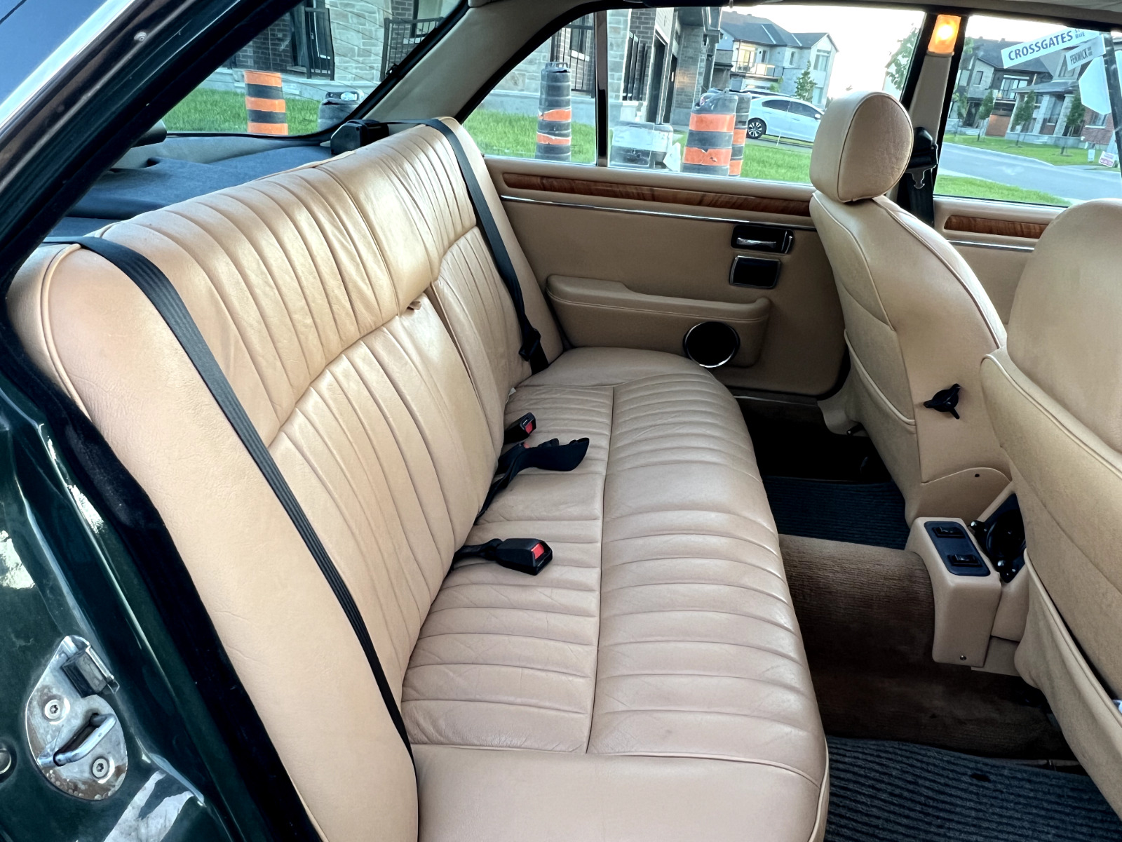 Jaguar-XJ6-1987-Sedan-9