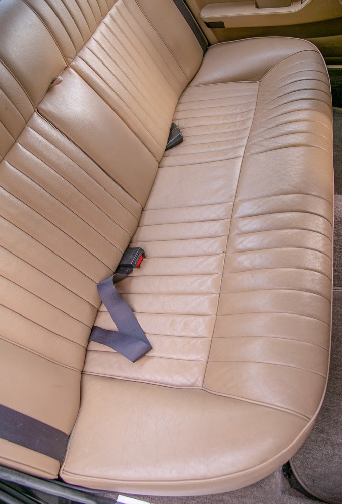 Jaguar-XJ6-1988-Sedan-16