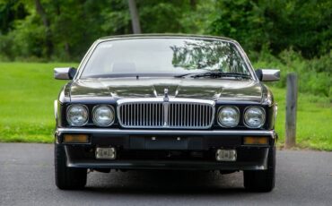 Jaguar-XJ6-1988-Sedan-9