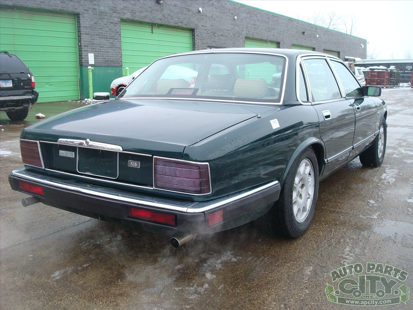 Jaguar-XJ6-1993-Sedan-12