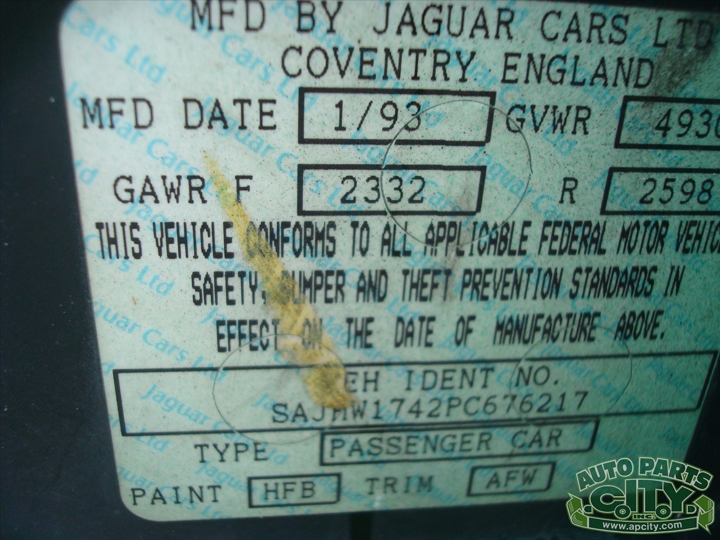 Jaguar-XJ6-1993-Sedan-13