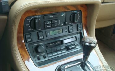 Jaguar-XJ6-1993-Sedan-16