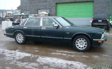 Jaguar-XJ6-1993-Sedan-17