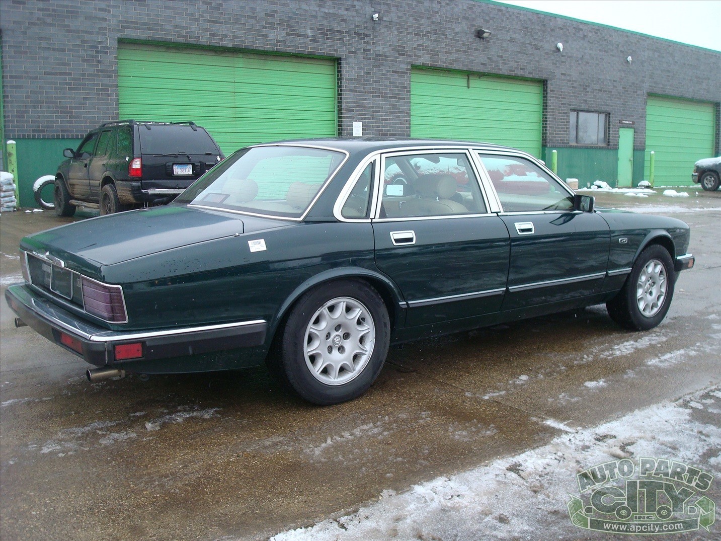 Jaguar-XJ6-1993-Sedan-2