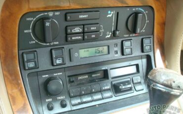 Jaguar-XJ6-1993-Sedan-5