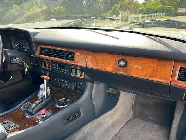 Jaguar-XJS-1990-Coupe-10