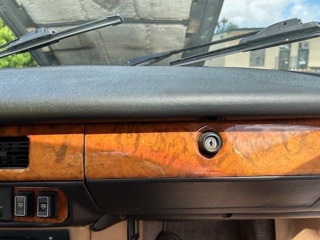 Jaguar-XJS-1990-Coupe-15