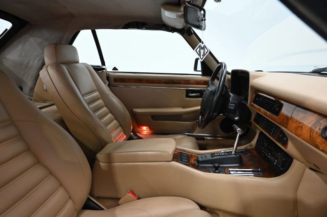 Jaguar-XJS-1993-Convertible-25