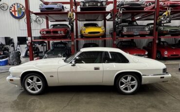 Jaguar-XJS-1995-Coupe-1