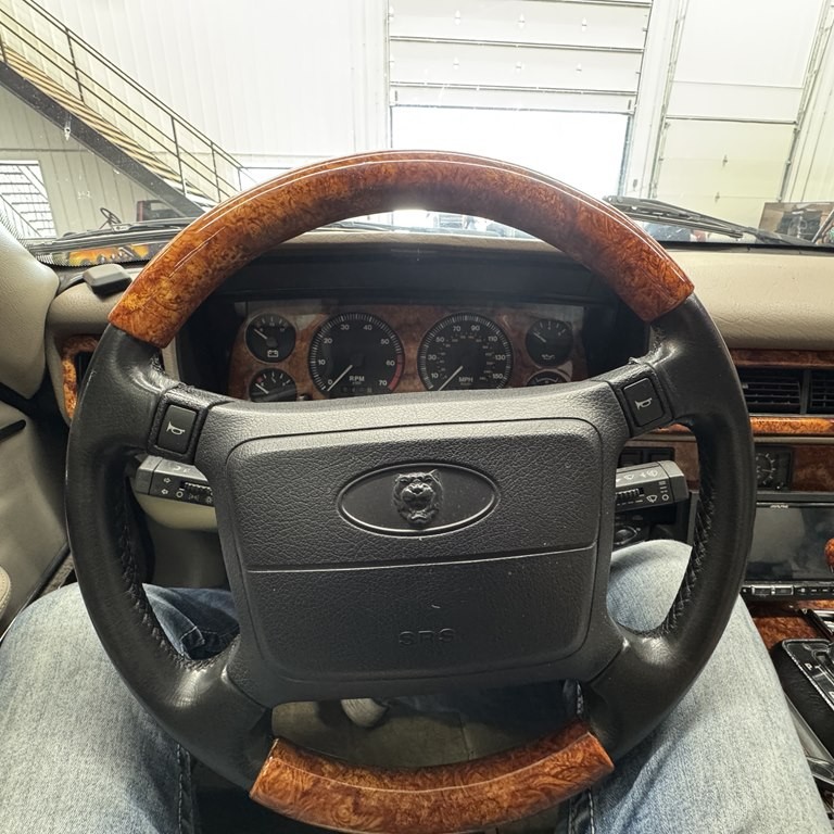 Jaguar-XJS-1995-Coupe-8